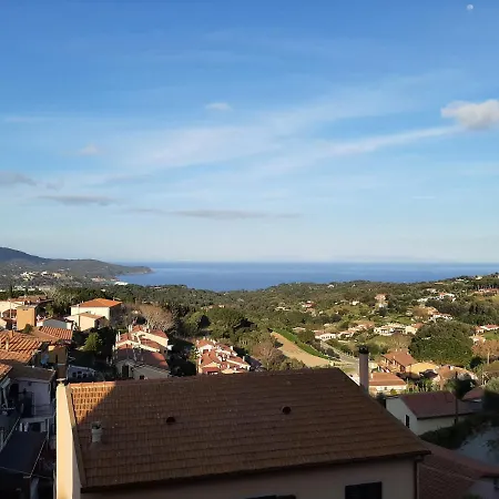 Apartment Casa Sole Nel Centro Di Capoliveri (Isola d'Elba)